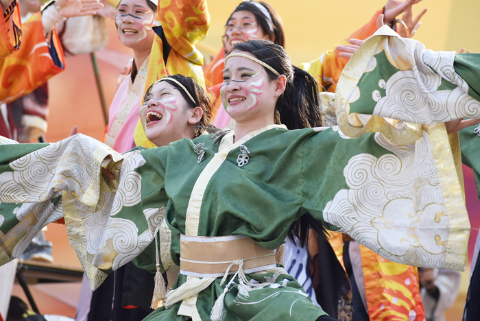 よさこい衣装・祭り衣装　　岡山うらじゃ連蓮雫様 